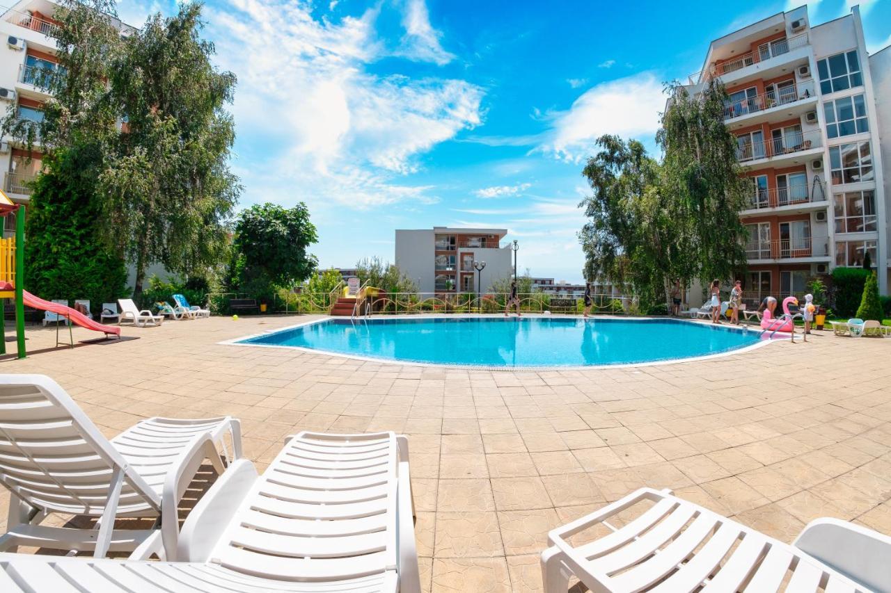 Crown Fort Club Sveti Vlas Buitenkant foto