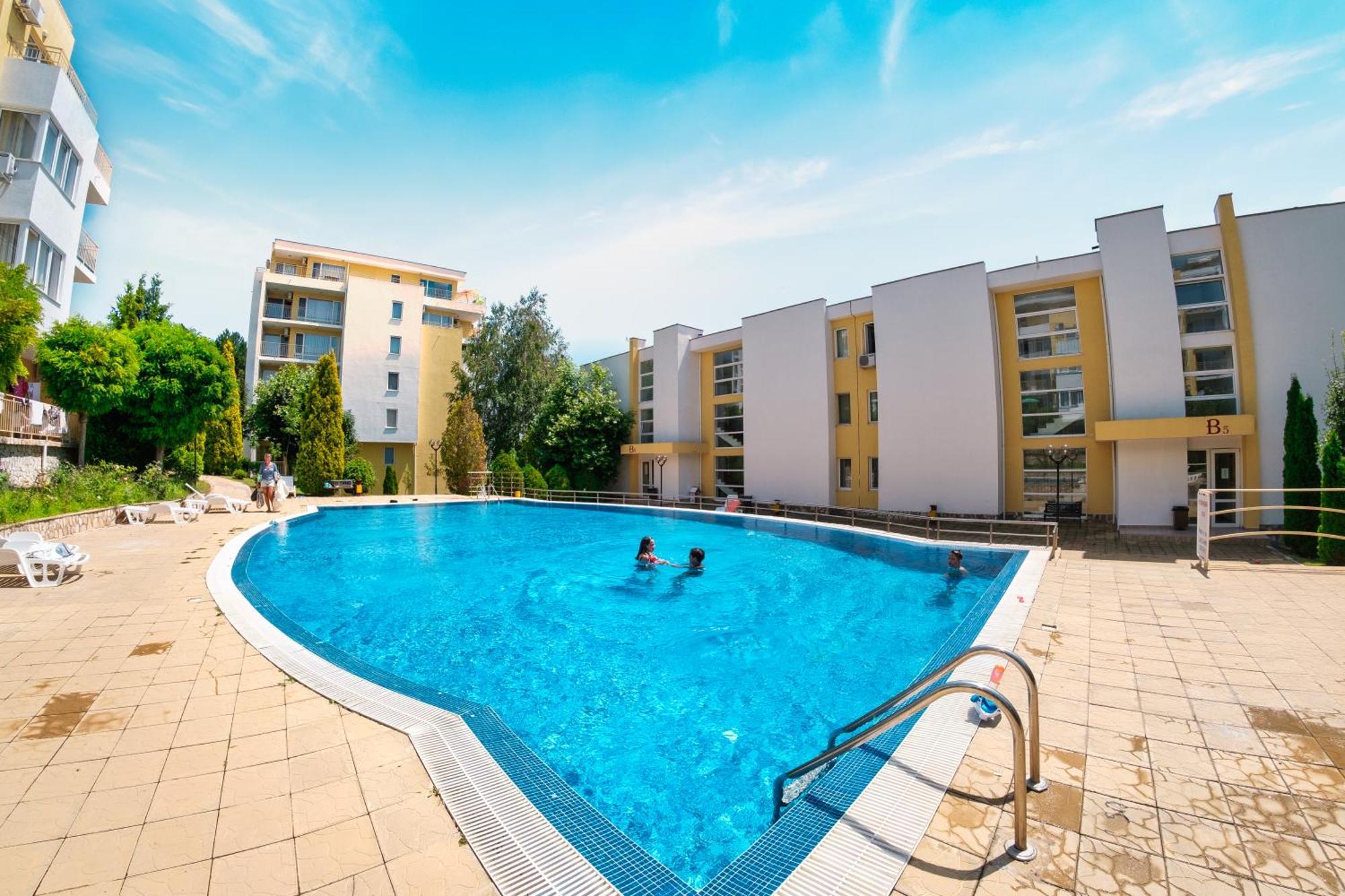 Crown Fort Club Sveti Vlas Buitenkant foto