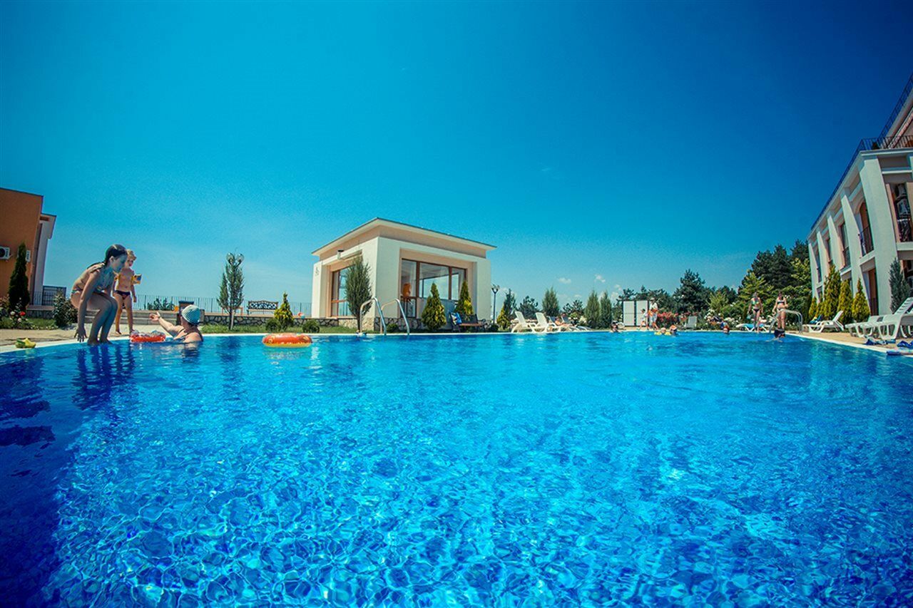 Crown Fort Club Sveti Vlas Buitenkant foto